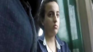 Дөнгөж хууль ёсны шаргал хүсэж байна том хар тахиа түүний төрсөн өдөр
