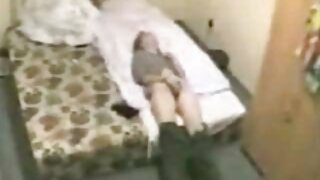 Цэнхэр нүдтэй бяцхан хүүхэн Жоржи Лаялл чех залуугийн галзуу